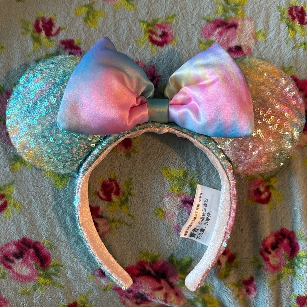 Sequin Mouse Ears with Pastel Bow